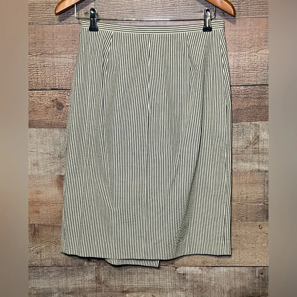 🌻 Isaac Mizrahi 90s Seersucker Pencil Skirt Buttoned Side Closure size 8 vintage - Picture 3 of 7